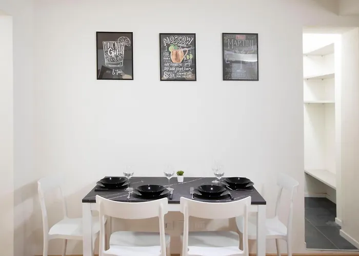 Mona Lisa - Boutique Home In